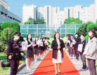 스승의 날 맞아 울산도 학교별 다양한 행사 감사 전달