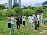 학생들이 직접 가상공간 교실 꾸미는 메타버스 학교