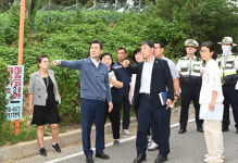 울산 중구 황방산 맨발등산로 임시주차장 설치 현장점검