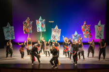 전통과 현대 공존하는 신명 무대에 90분 후딱