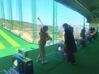 도심 속 실외골프연습장 입소문 타고 벌써 북적