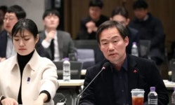 수면 위 떠오른 한남동 라인…인적 쇄신 놓고 충돌