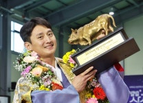 울산 울주군 김덕일·정종진, 평창 오대산천씨름대회 소백·금강장사