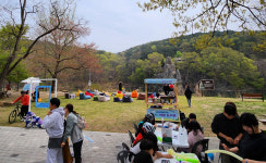 울산 울주선바위공원서 독서 삼매경