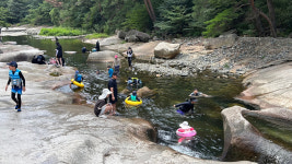 [울산현장] 찜통 도심 탈출…아침부터 계곡 북적북적
