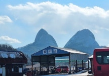 설경 속에서 더 빛난 탑사의 은빛 풍경