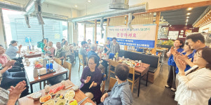 서울깍두기 매곡본점, 경로당 어르신 점심 대접