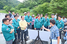 불법 성토 현장 2차 오염 방제·상수도관로 연장 필요성 제기