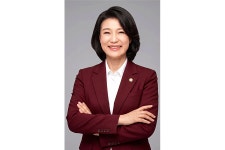 5·18 관련 '이진숙 제명촉구결의안'  운영위서 여 주도 처리 국힘은 불참