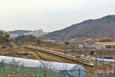 [열차한컷] 대전 식장터널서 포착한 고속열차들