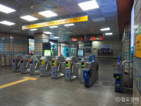 4호선 신길온천-안산역 전동차 고장…3시간만 정상운행