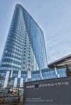 GSK 면역항암제 젬퍼리 약평위 통과… AZ 코셀루고 재논의