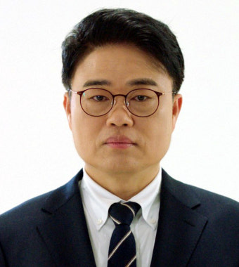 의사들 선택은 강경파 '임현택'...42대 의협회장 당선