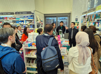 외국 약사들 휴베이스 르씨엘 약국, 멋져요 