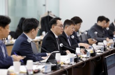 치과 임플란트 보철재료-치아 우식검사 급여 확대 결정