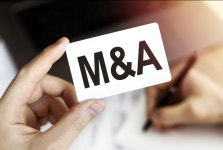글로벌 빅파마들 전쟁처럼 M&A... K-전통제약은 오늘도 평온