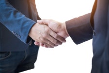 글로벌 빅파마들 전쟁처럼 M&A... K-전통제약은 오늘도 평온