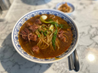 [1人1食] 가성비 최고, 감칠맛은 아쉬운 오복우육면