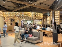 [현장+] 가족 놀이터 된 스타필드 마켓 1호점 가보니