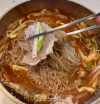 [안 기자의 1人1食] 진한 육수와 육전의 풍미…박군자 진주냉면 본점