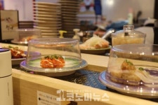 [안 기자의 1人1食] 잠실에서 만난 회전초밥집 헤이로쿠스시