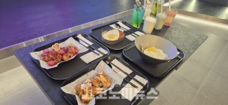 [현장+] 넥슨, 강남역 상설 PC방 메이플 아지트 오픈…IP 접점 확대