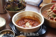 [안 기자의 1人1食] 더위 한 방에 날린 교동면옥 육전냉면