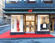 H&M, 패딩 자켓 생산에 100% 재활용 다운만 사용