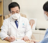 [건강] 겨울철 사고 후 통증, 맞춤 치료 진행돼야