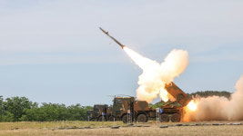 S. Korea stages live-fire drills involving Chunmoo multiple rocket launch systems