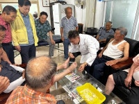 오세환 고창군의원, 풍류파머스 봉사 현장서 어르신과 한마음