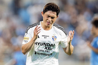'울산 복귀' 이동경의 변신, 박용우 이적 공백을 메워간다 [이근승의 킥앤러시]