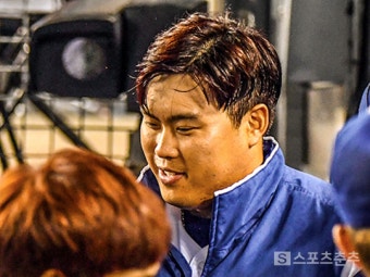 한화행 임박? ML 잔류와 친정 복귀…기로에 선 류현진, 조만간 거취 결정 [춘추 이슈분석]