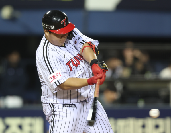 KIA 김도영, 최연소 MVP 도전 중! 역대급 사이클링 히트 달성으로 눈길