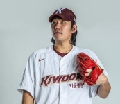 정찬헌, 은퇴 후 지도자 변신...키움, 윤정현 등 선수 8명 정리 [춘추 이슈]