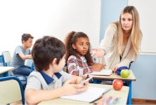 ‘금지’가 최선은 아니다. 스마트폰 제한 정책에 새로운 접근 필요