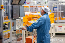 LG에너지솔루션, 미국서 ESS용 LFP 배터리 대규모 양산 돌입