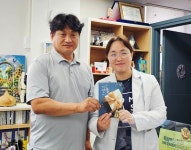 서울  화곡동 햇살가득한가정의학과의원, 환자들에게 특별한 선물 전달