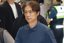 홍명보 감독 선임 의혹 수사 속도 붙고… 경찰, 전력강화위원 잇따라 소환 조사