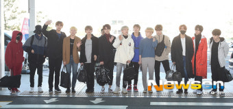 세븐틴 ‘공항의 아침을 여는 인사~’ [포토엔HD]