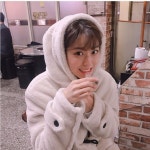 “소주 달다” 설현, 음주 중 치아까지 내보이며 활짝[SNS★컷]