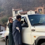 ‘SKY캐슬’ 이태란X최원영, 드라마와 180도 다른 장난기[SNS★컷]
