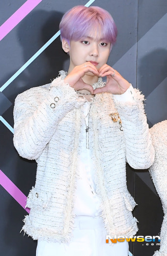 아스트로 윤산하 ‘성인 됐어요~’[포토엔HD]