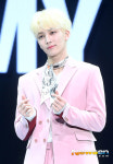 세븐틴 정한, 핑크수트가 찰떡~[포토엔HD] 