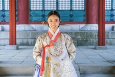 ‘왕이 된 남자’ 이세영, 단아한 중전 아우라 뽐내며 설인사[SNS★컷]