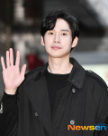 박성훈, 스윗한 손 인사 [포토엔HD]