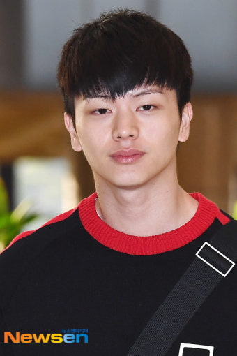 비투비 육성재 ‘눈에 졸음이 한가득’[포토엔HD]