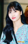트와이스 모모, 공항 환하게 밝히는 미모 ‘공항패셩’[포토엔HD]