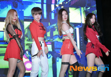  핫플레이스  ‘무대에서 보여주는 개성 강한 매력’ [포토엔HD] 