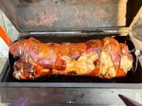 정일우 ‘해치’ 촬영장에 통돼지 BBQ 쐈다 “고생하는 스태프 위해”[SNS★컷]